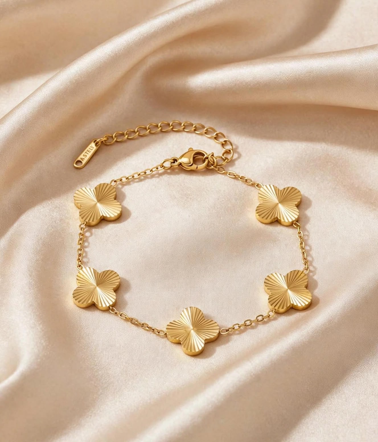 Clove Filled Bracelet — view 2